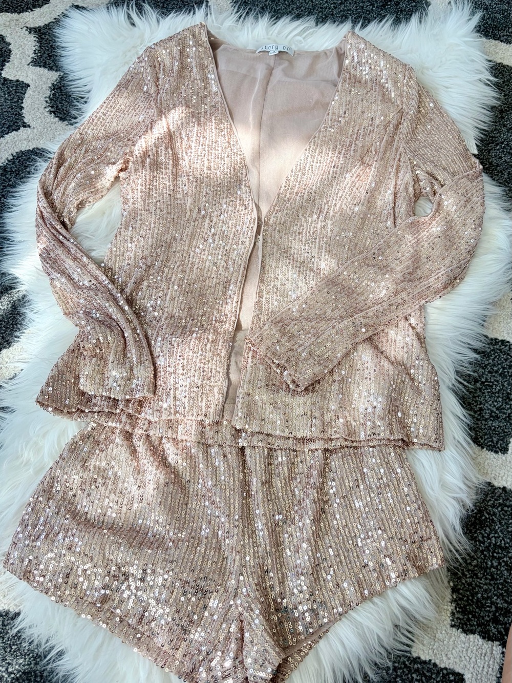 Story On Champagne Rose Gold Sequin Shorts and Blazer Set NYE Party Small